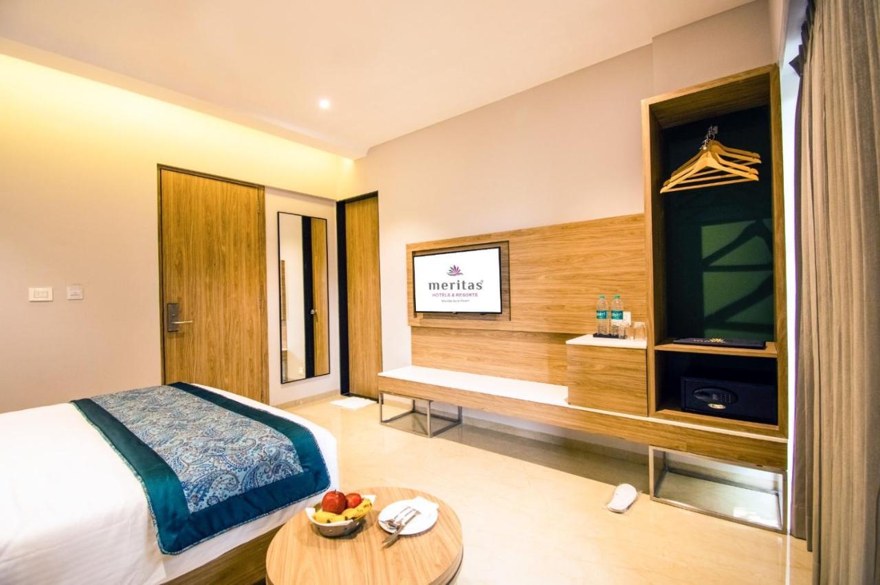 Meritas Aura Resort Lonavala Exteriör bild