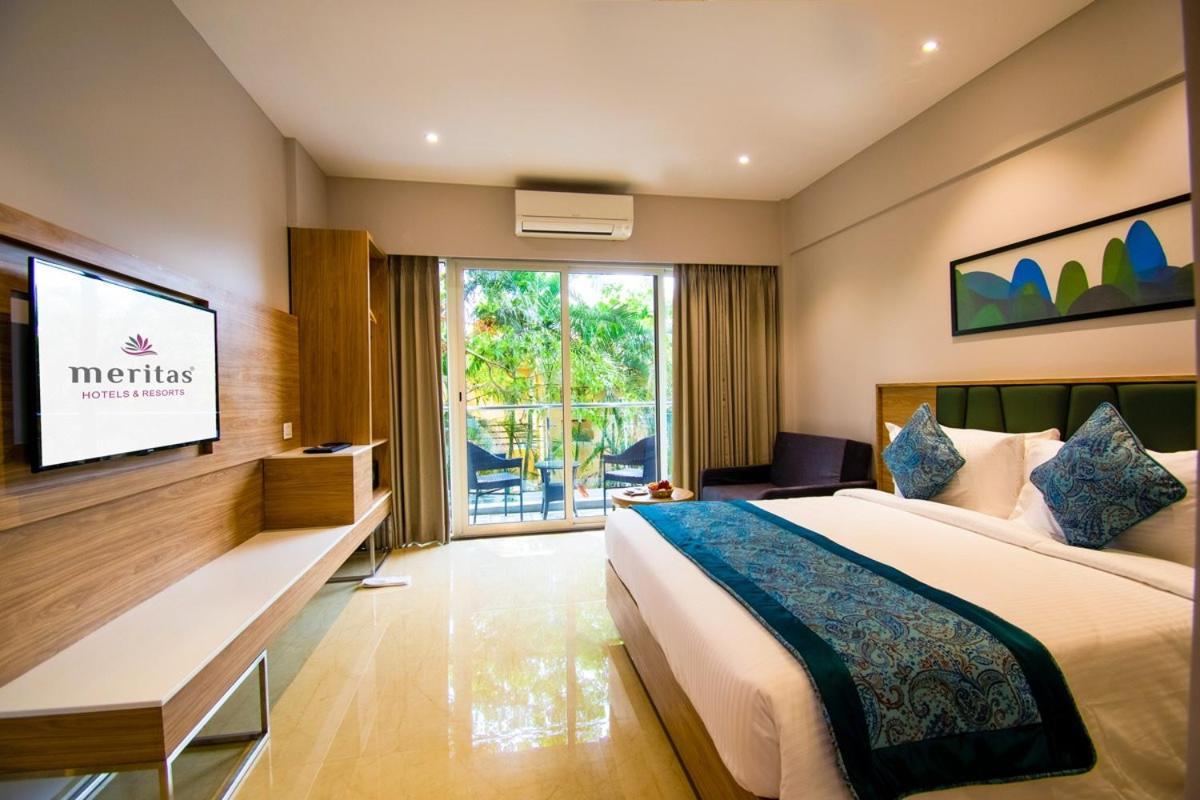 Meritas Aura Resort Lonavala Exteriör bild