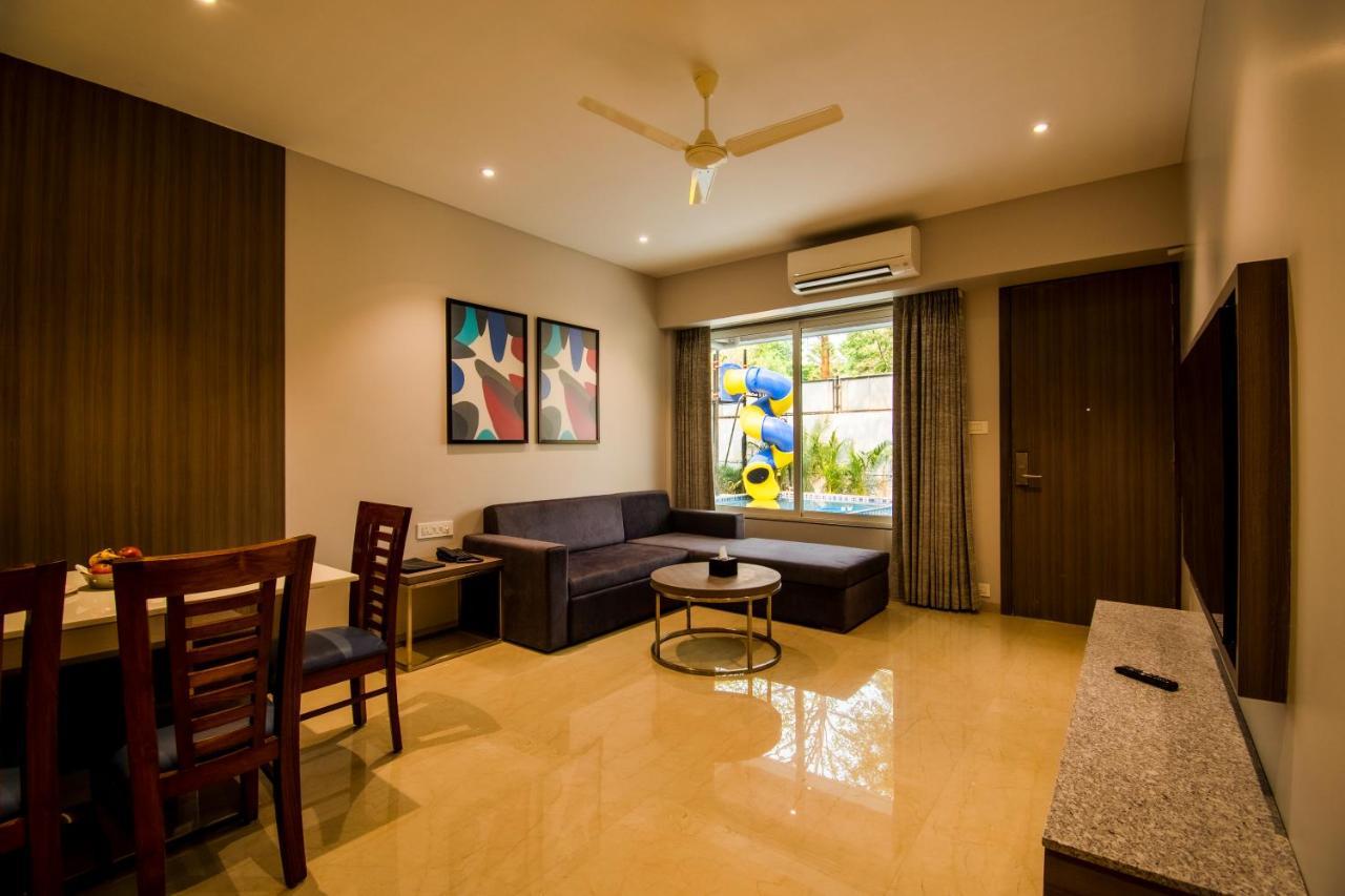 Meritas Aura Resort Lonavala Exteriör bild
