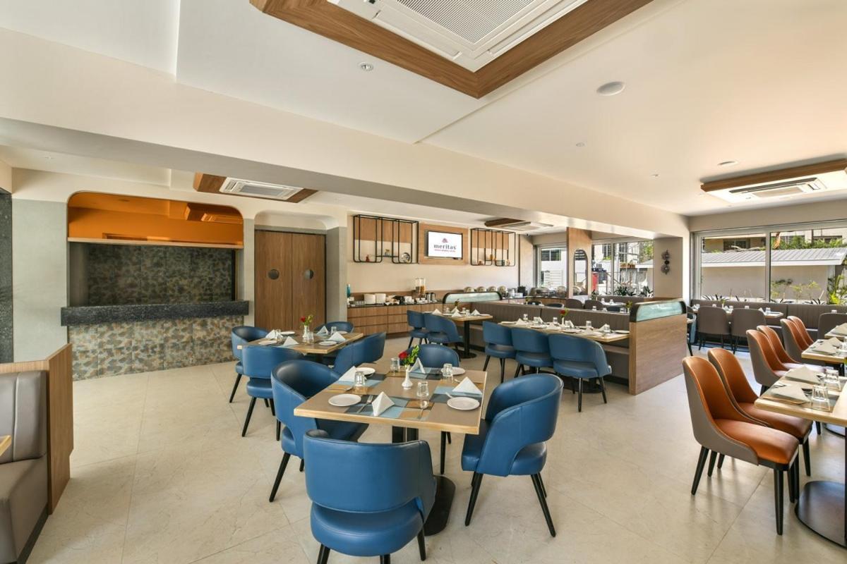 Meritas Aura Resort Lonavala Exteriör bild